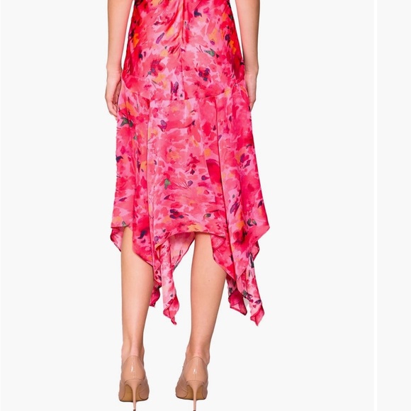 NWT floral handkerchief dress - Picture 4 of 15